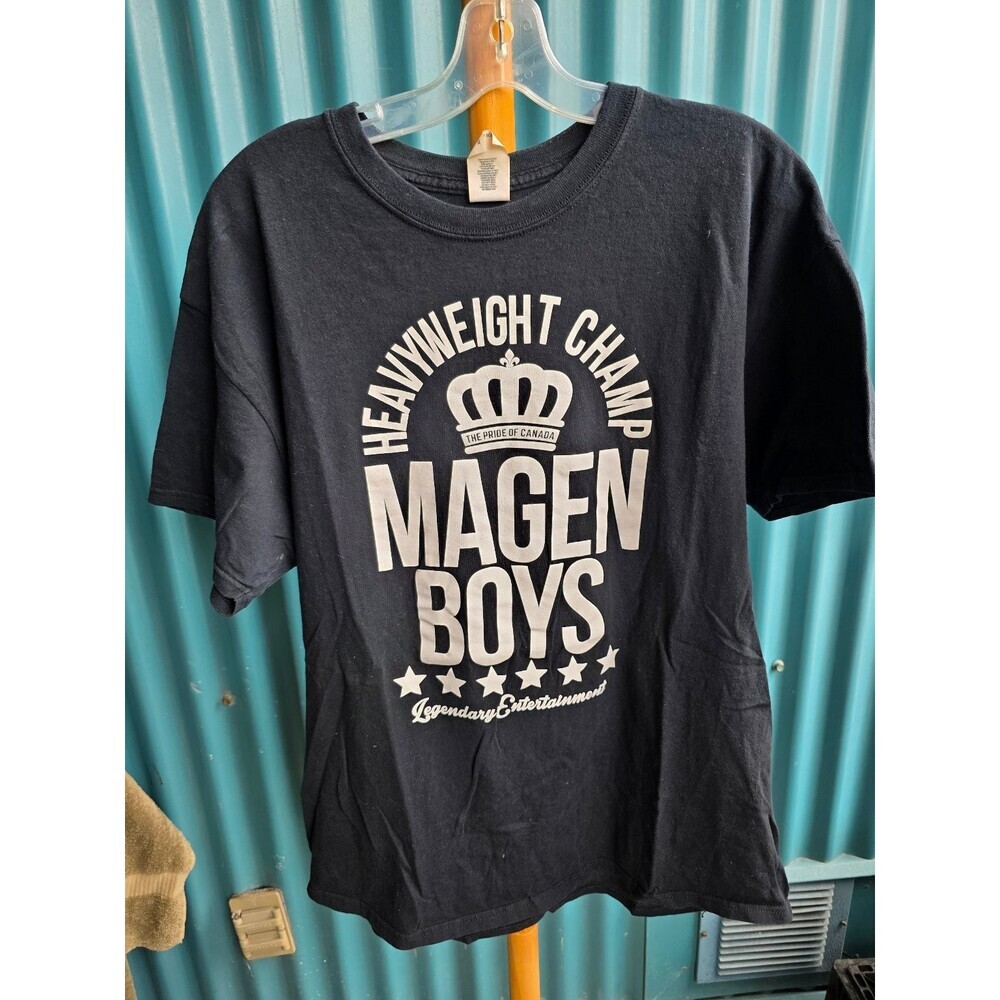 Gildan Men's Black XL Heavy Cotton Graphic T-Shirt Heavyweight Champ Magen Boys